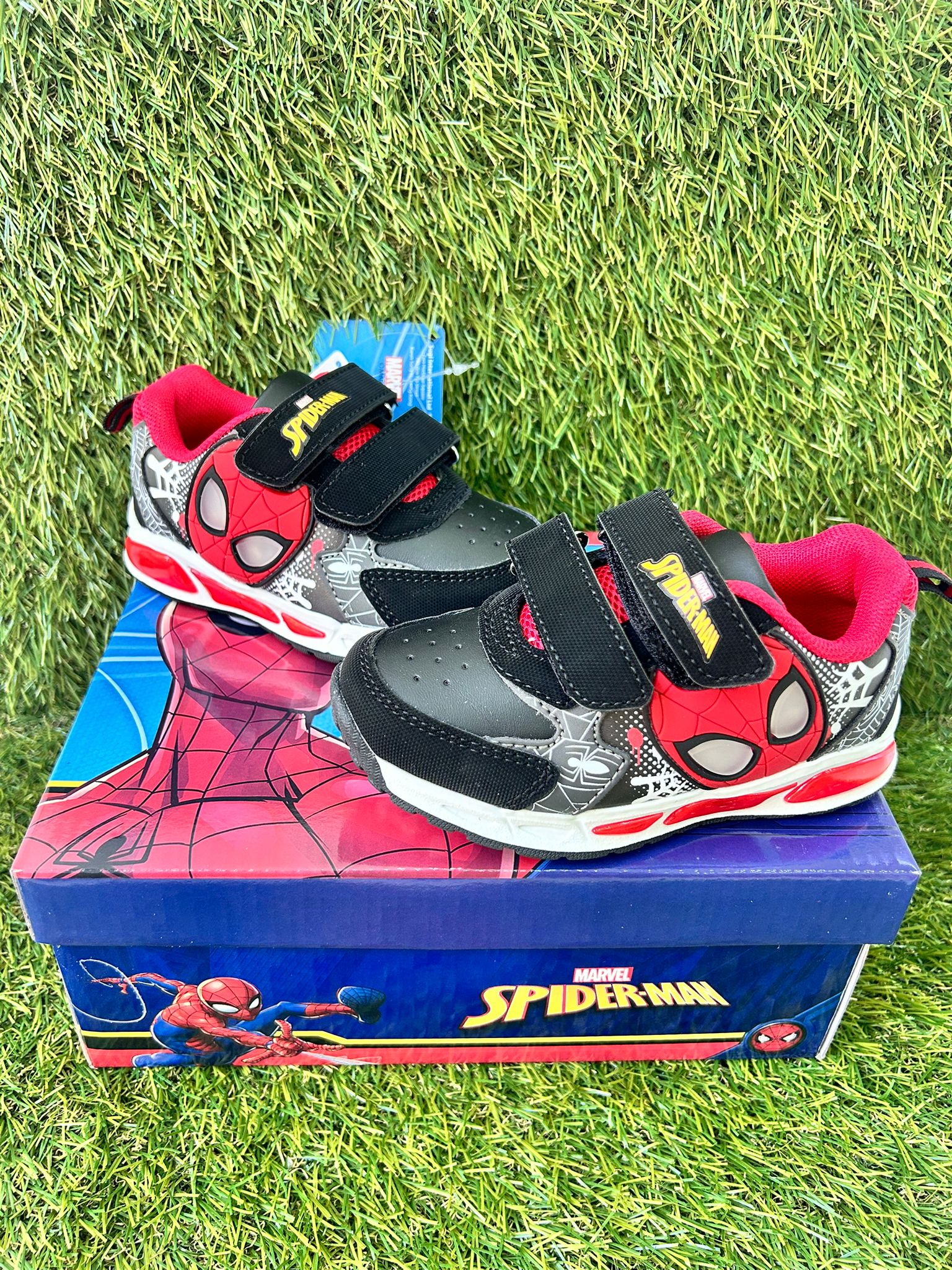 Spiderman παιδικά αθλητικά με φωτάκια για αγόρια marvel 4 Spiderman παιδικά αθλητικά με φωτάκια για αγόρια marvel - Image 4